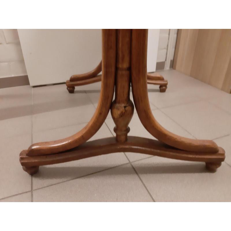 Authentieke café tafel