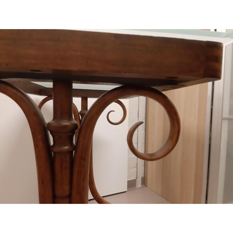 Authentieke café tafel