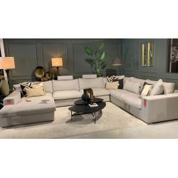 Hoekbank Victoria Square incl. Sierkussens en 2xhoofdsteunen Ca.220x435x315cm €3699,-