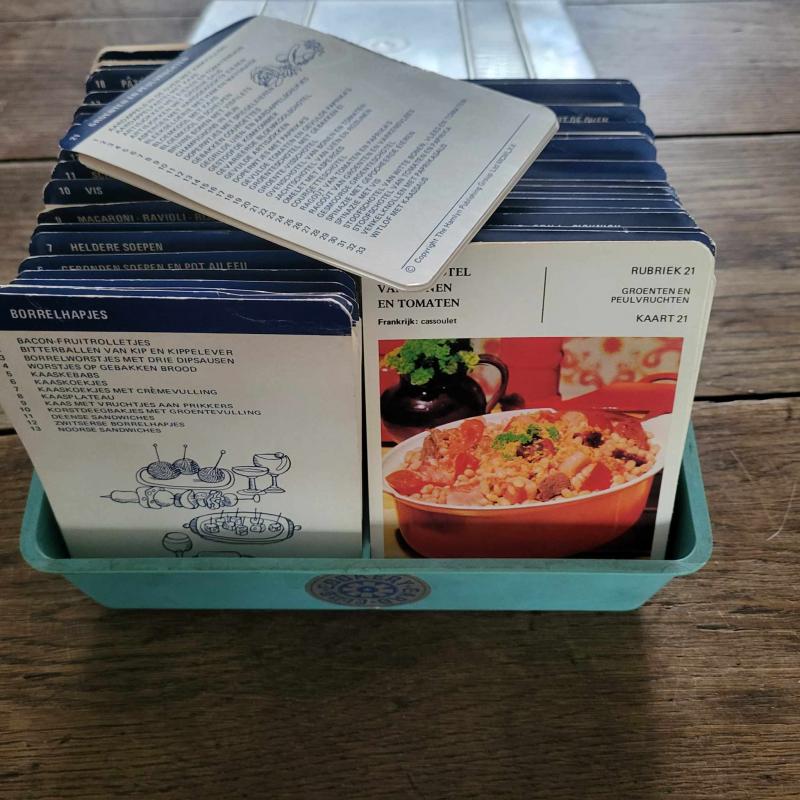 Vintage cookery Cards