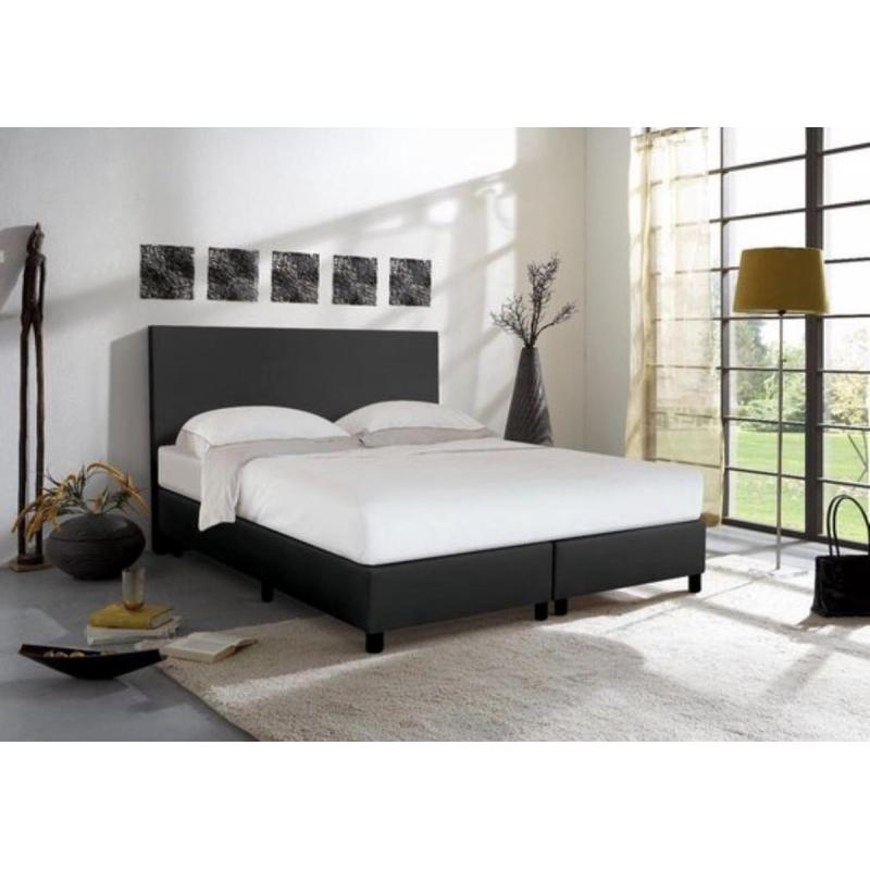 Boxsprings PROMO in zwart en taupe Lederlook  Gratis Levering Gent